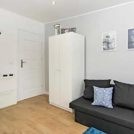 Rent - Al. Zwyciestwa 236